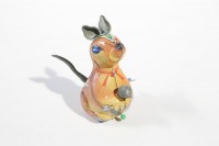 Canguro che scodinzola con Canguro che scodinzola con