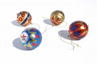 Boules de Noël en tôle Boules de Noël en tôle