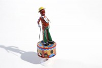 Stepptänzer mit grüner Hose, Made in India Stepptänzer mit grüner Hose, Made in India