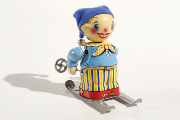 Gnome en skis avec chapeau de bas