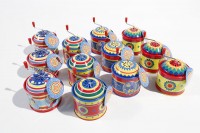 Drehdosen, versch. Farben u. Melodien TMB     Made in China Drehdosen, versch. Farben u. Melodien TMB     Made in China