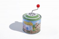 Drehdose "Bauernhof", Melodie "Old McDonald", Made Czech Rep. Drehdose "Bauernhof", Melodie "Old McDonald", Made Czech Rep.