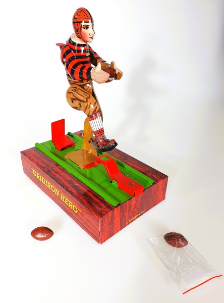 Football player Gridiron Hero GH, Made in China